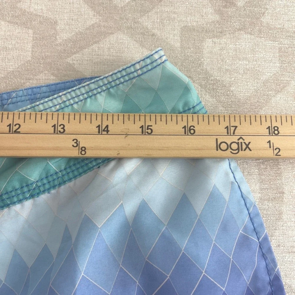 Tommy Bahama Relax Swim Trunks‎ Men's Size 32 Blue Teal Diamond Board Shorts